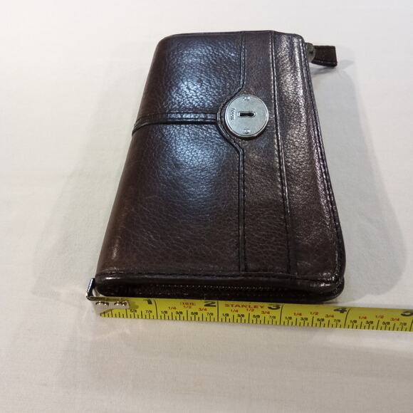 Fossil Brown Leather Zip Around Wallet Keyhole Logo Multiple Slots - Picture 7 of 7